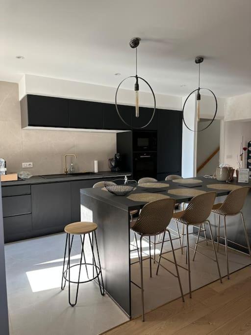 Charmante Maison En Pierre-Tavel Exteriör bild
